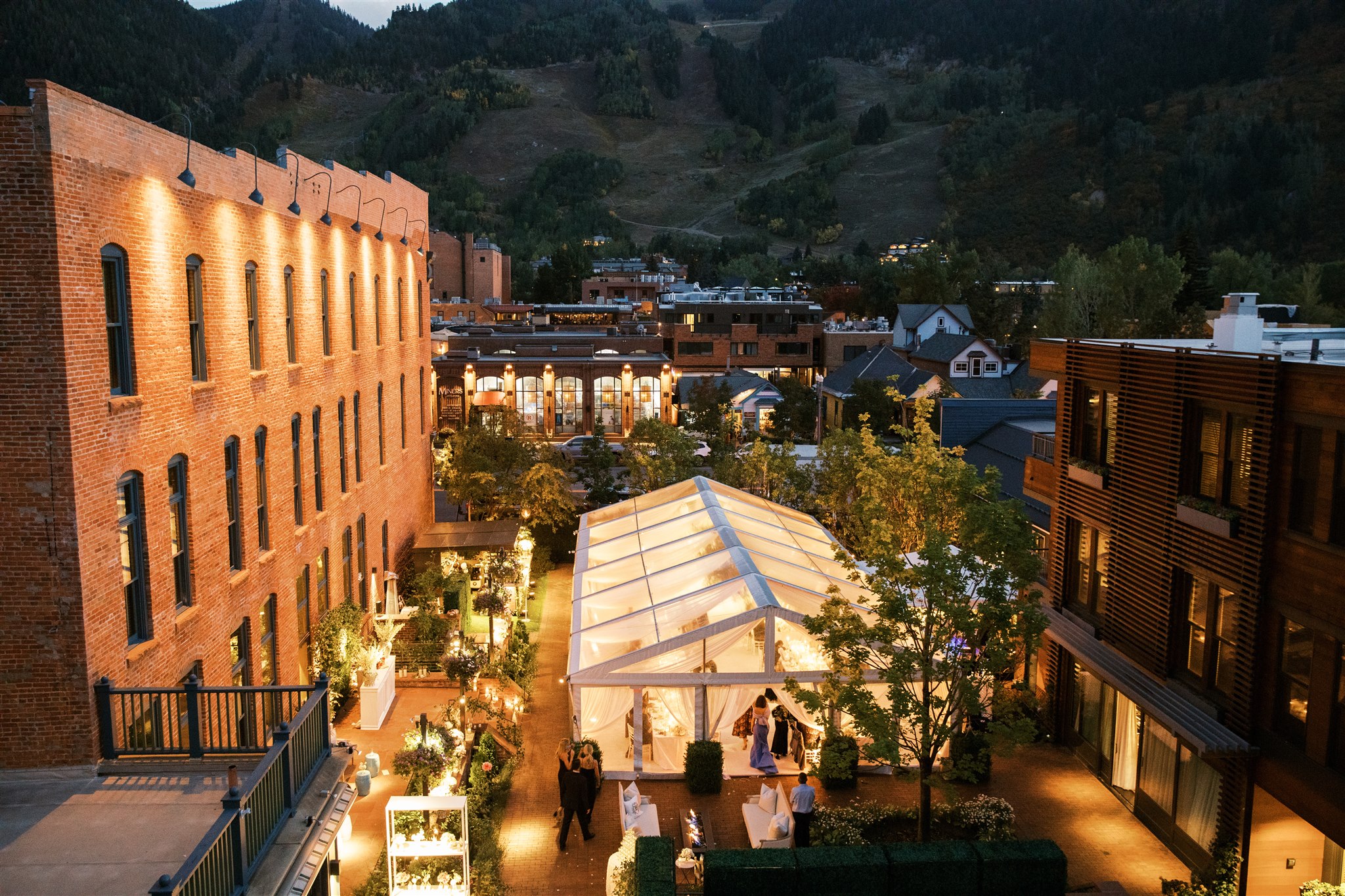 Hotel Jerome | Aspen, CO | La Petite Gardenia Floral Design | Los ...